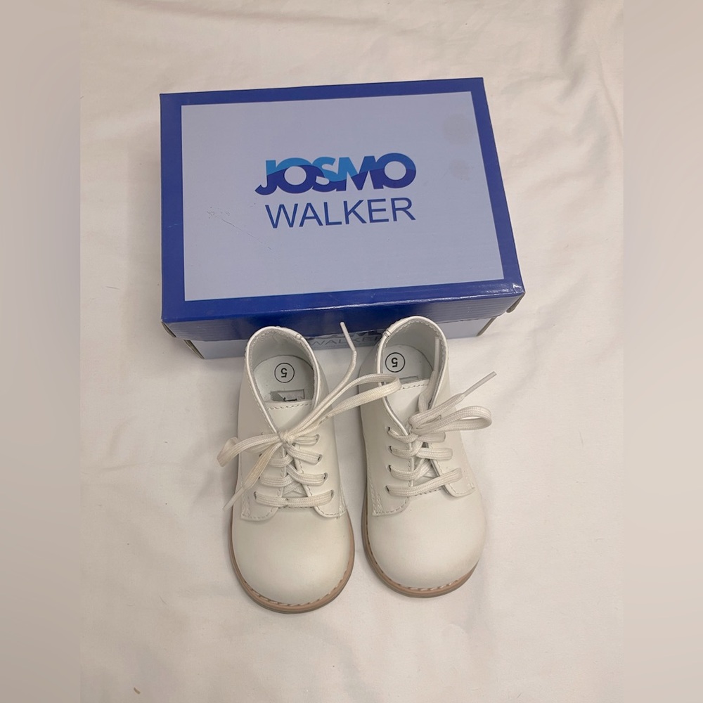 🆕listing…Josmo Walker Shoes